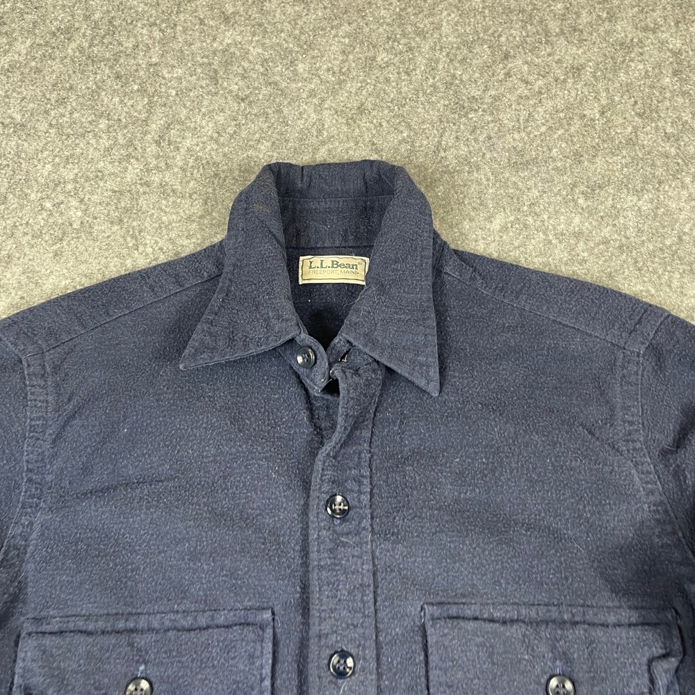 Vintage LL Bean Chamois Cloth Shirt Mens Med Navy Blue Cotton Flannel Workwear